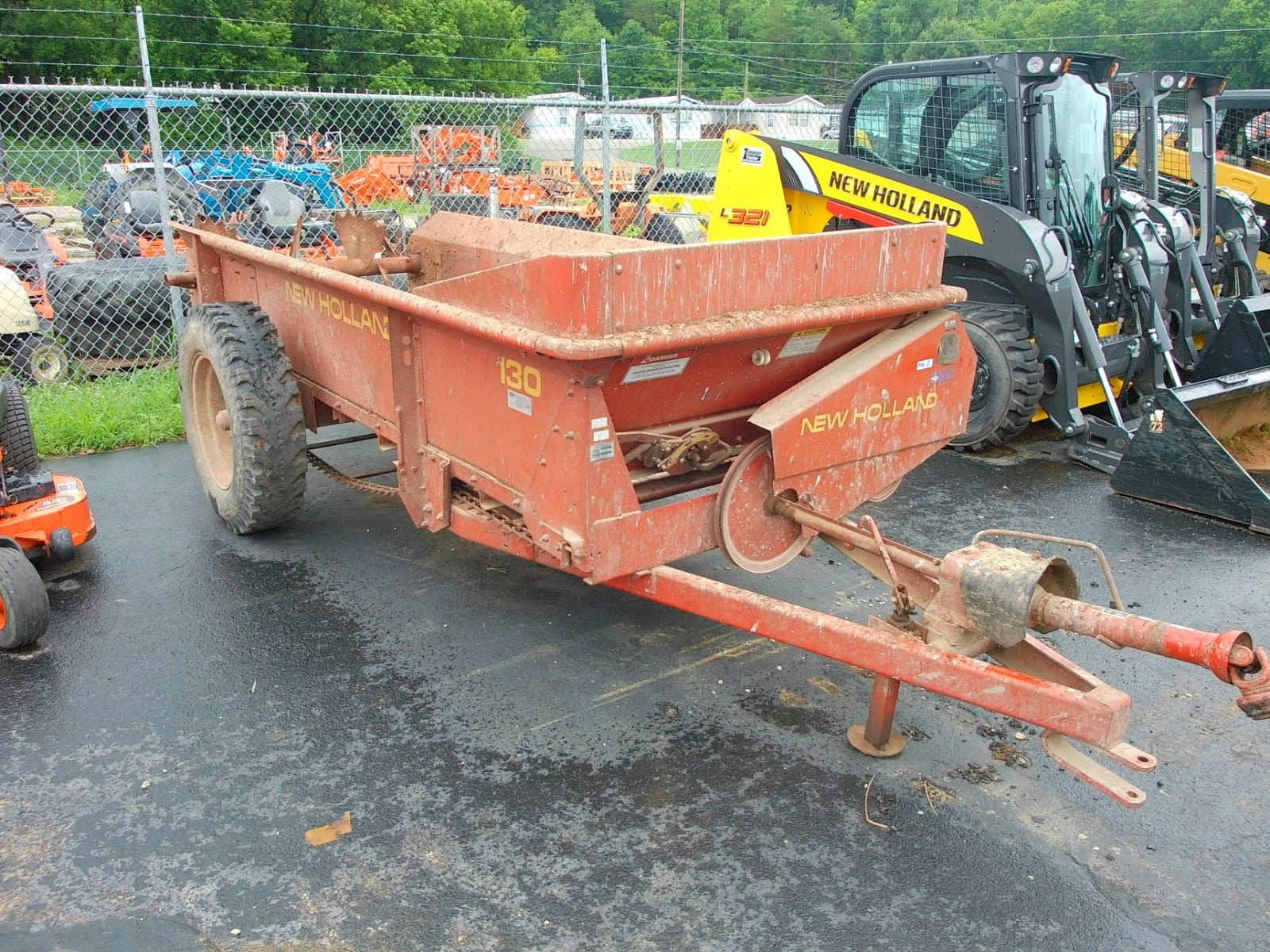 1994 New Holland 130 manure spreader, used, at Brookville, IN, photo 1 of 5