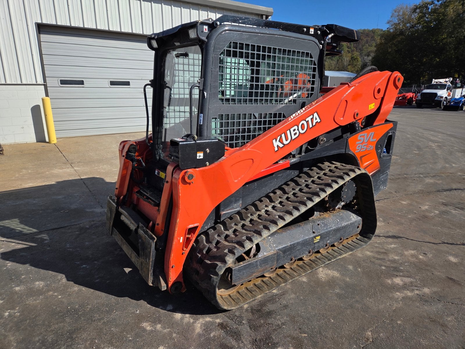 2016 Kubota SVL95-2SHFC track loader, used, at Brookville, IN, photo 1 of 22