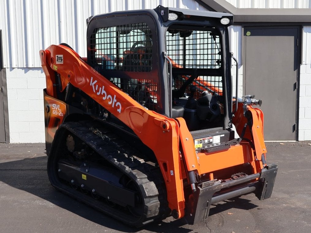 Kubota SVL65-2SHWCC trackloader, new, at Brookville, IN, photo 1 of 8