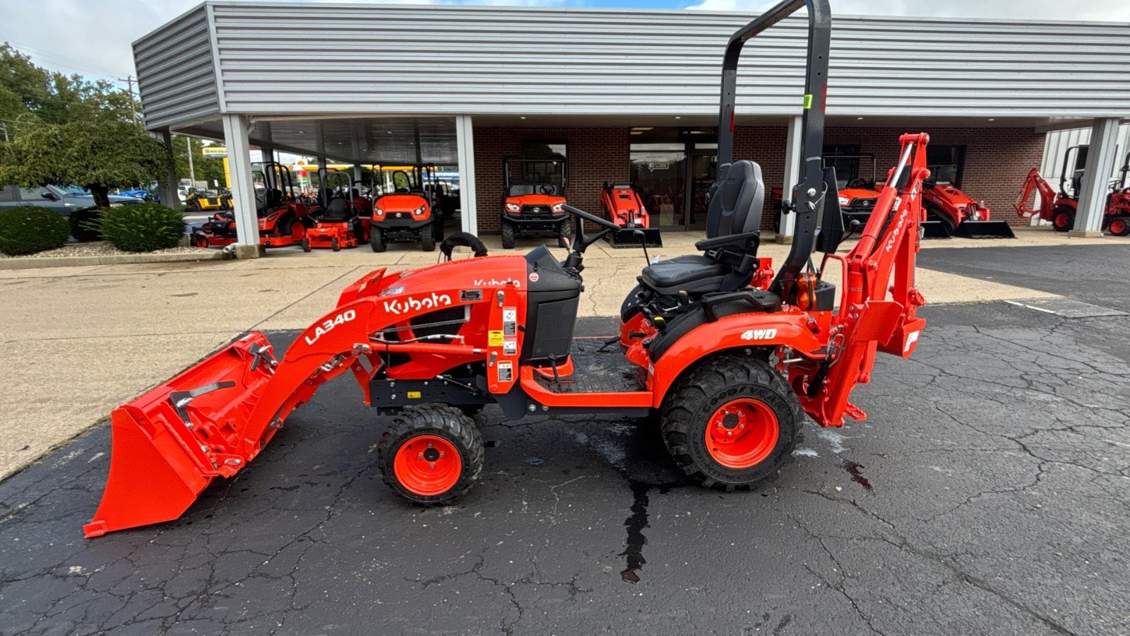 Kubota BX23SLSB-R14-1 tractor, new, at Brookville, IN, photo 1 of 7