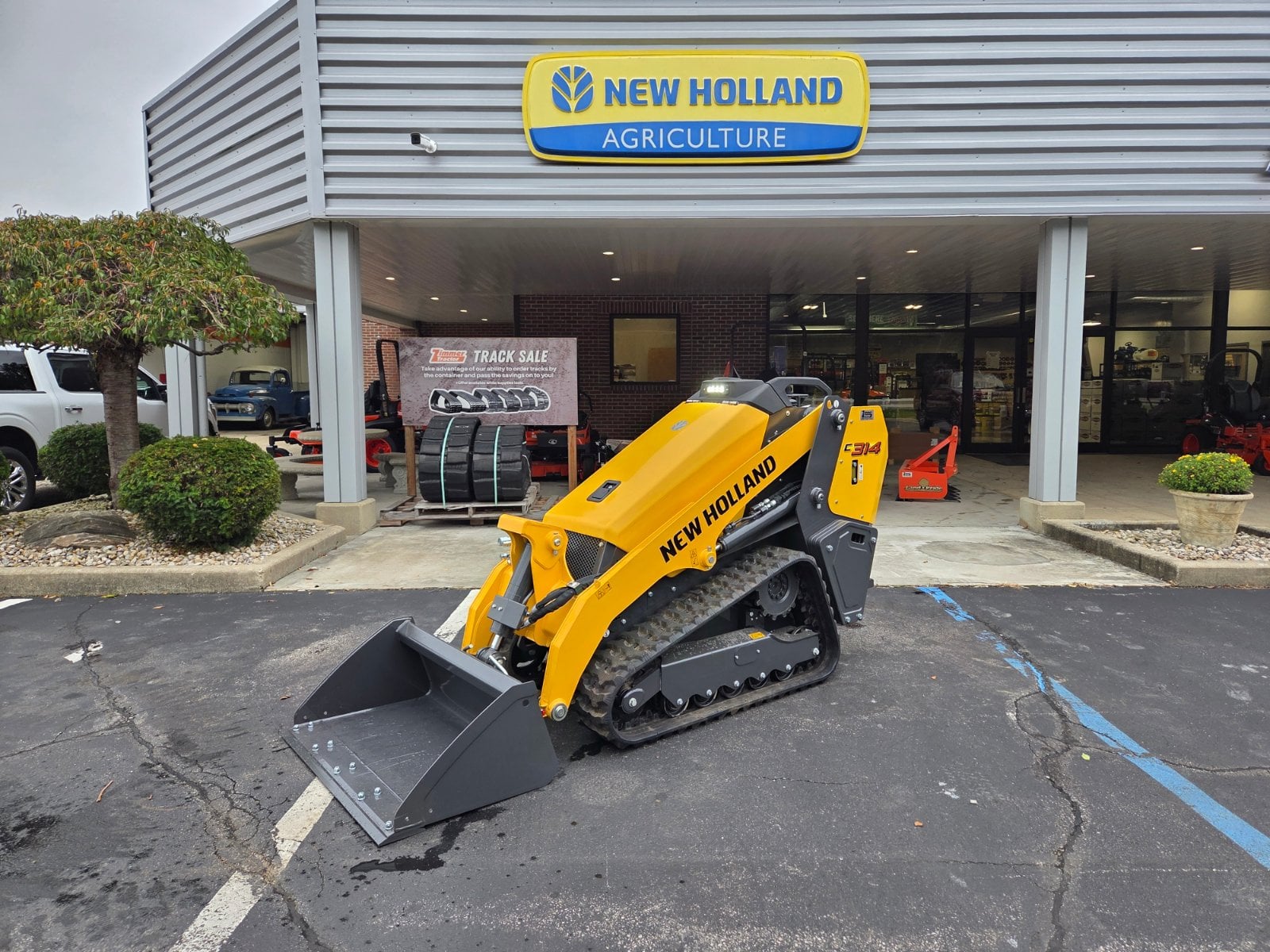 New Holland C314 trackloader, new, at Brookville, IN, photo 1 of 12