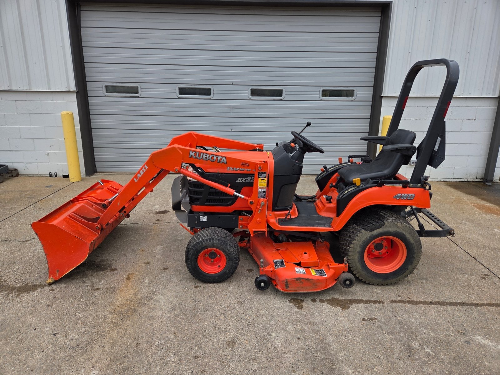 Kubota BX2230 tractor, used, at Brookville, IN, photo 1 of 12