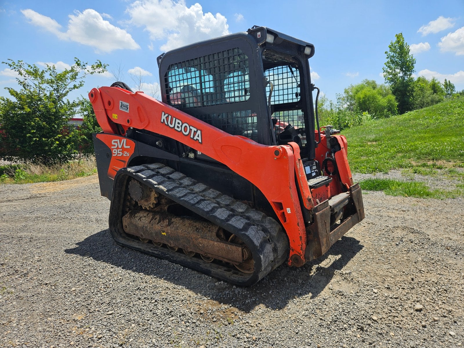 2019 Kubota SVL95-2SHC track loader, used, at Monroe, OH, photo 1 of 6
