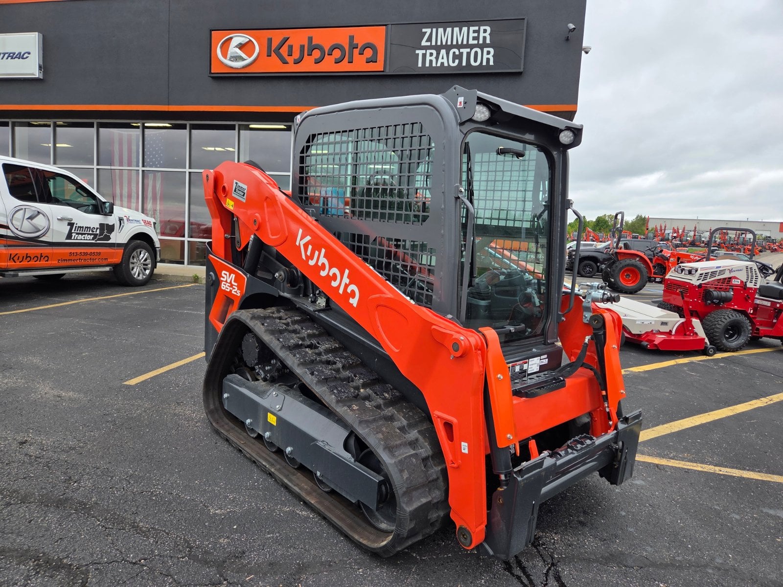 Kubota SVL65-2SHWCC track loader, new, at Monroe, OH, photo 1 of 13
