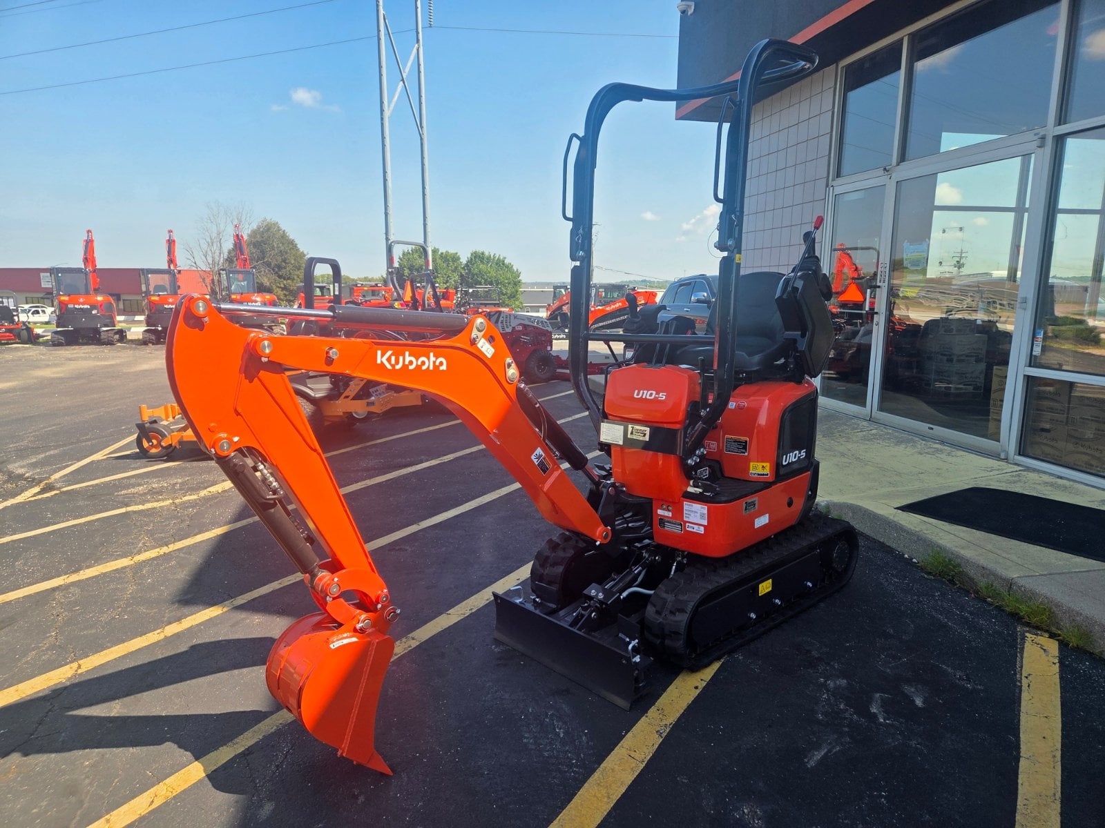 Kubota U10-5 excavator, new, at Monroe, OH, photo 1 of 5