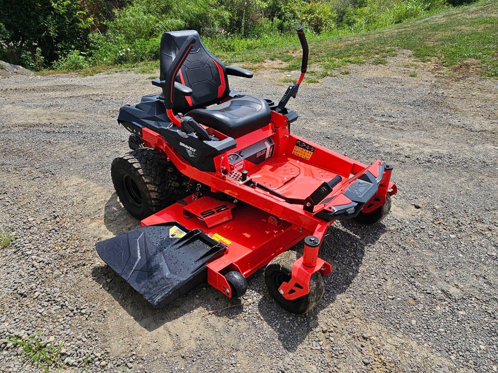 2023 Gravely ZTX-52 zero turn, used, at Monroe, OH